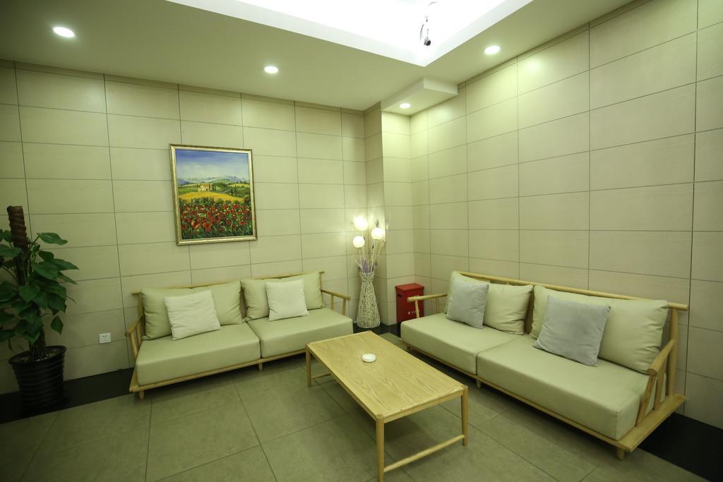 Ji Hotel Jing'An Temple Shanghai Exterior photo